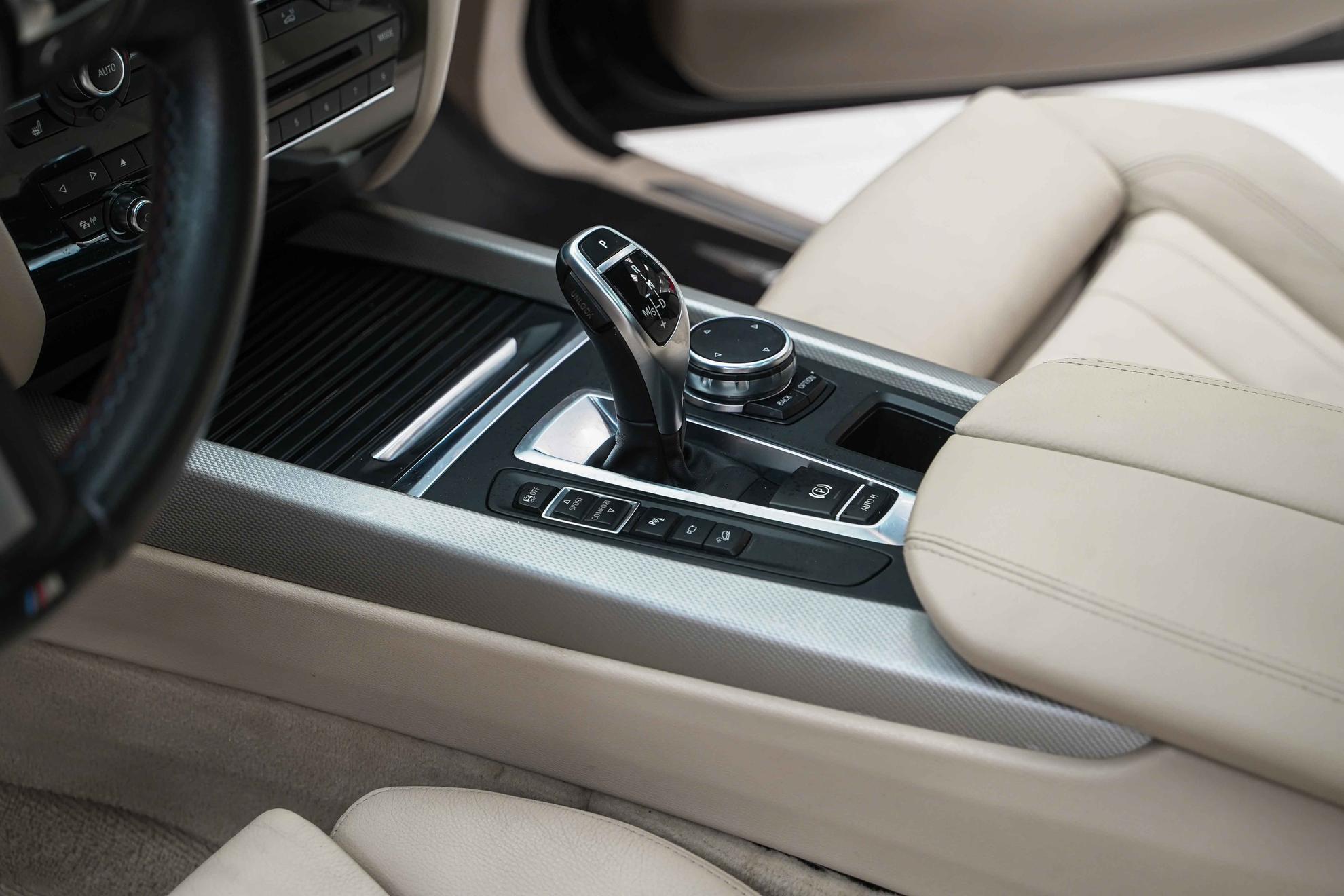 BMW X5 2016, черный, ДЦ Орехово