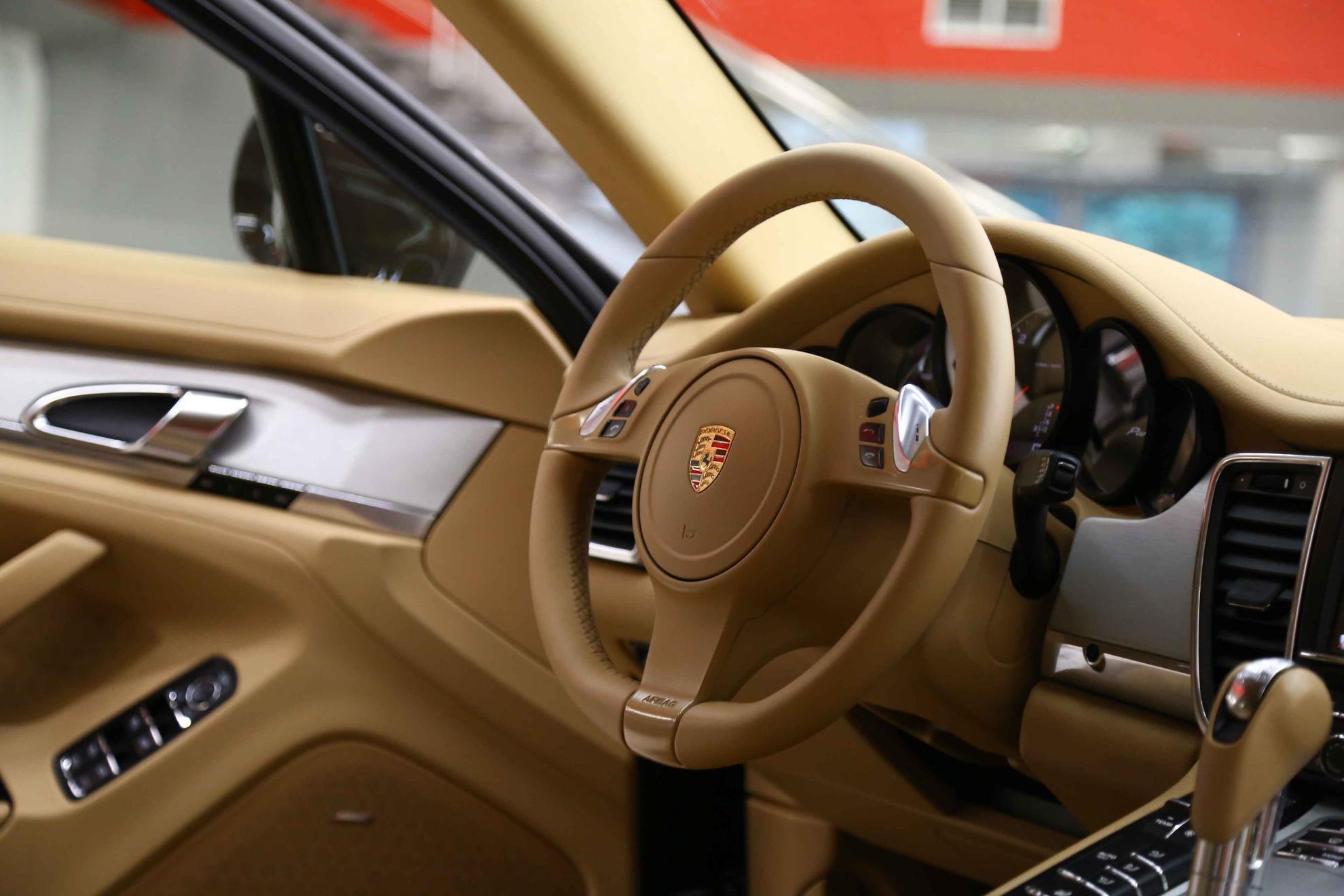 Porsche Panamera 2012, коричневый, ДЦ Орехово