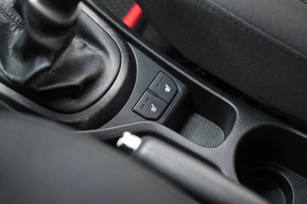 Kia Rio 2011, белый, ДЦ Орехово