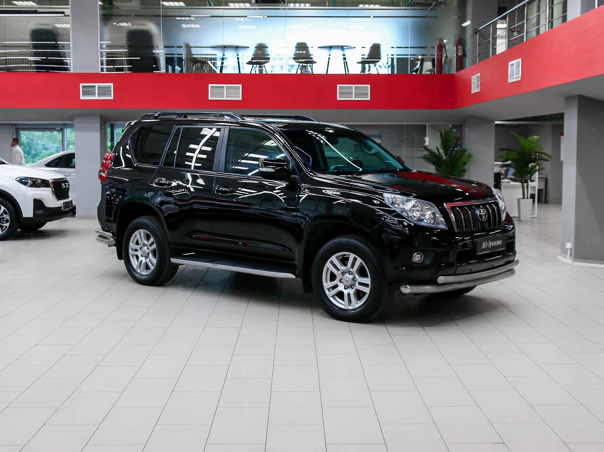 Toyota Land Cruiser Prado 2013, черный, ДЦ Орехово