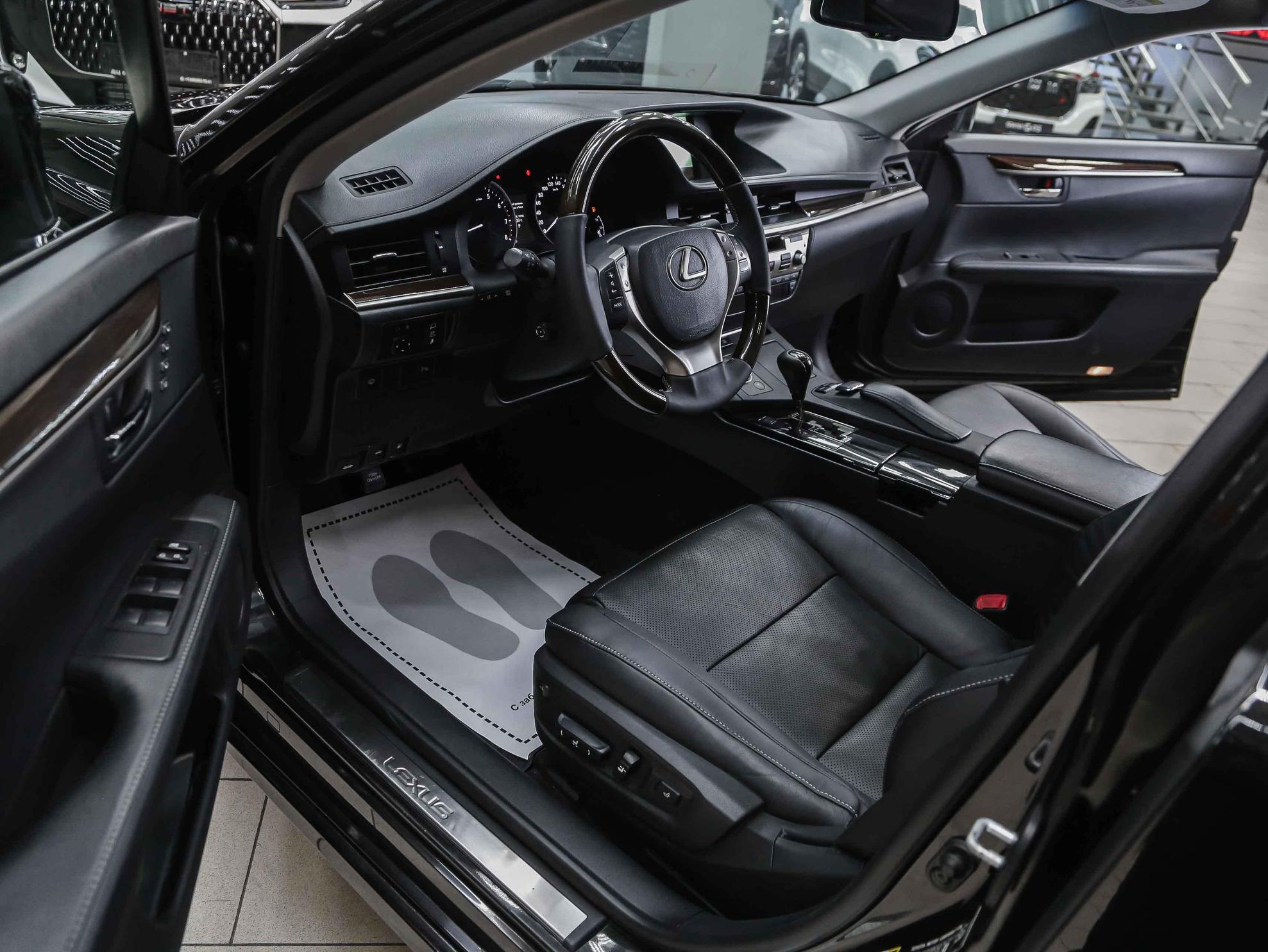 Lexus ES 2014, черный, ДЦ Орехово