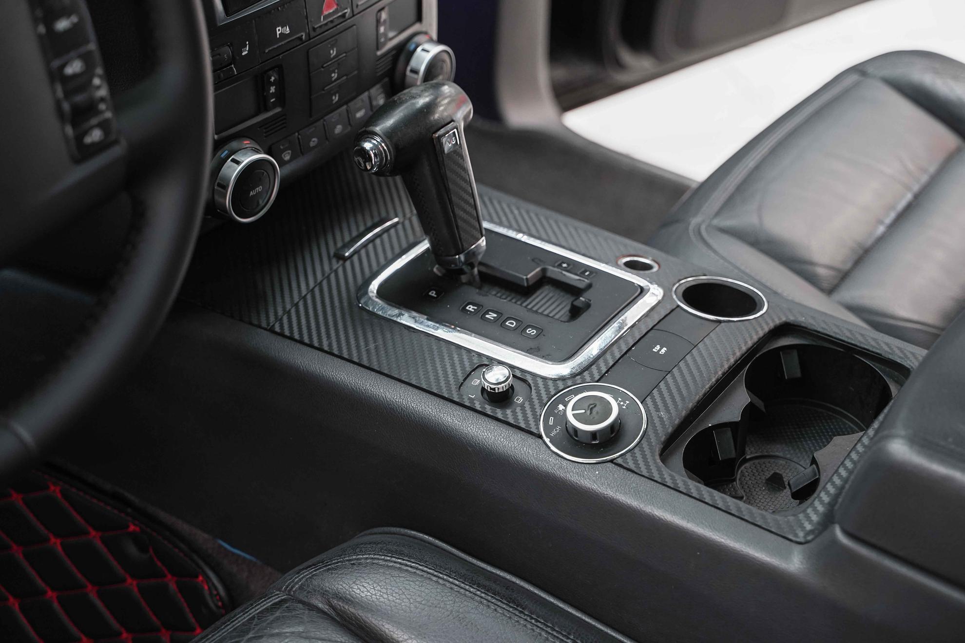 Volkswagen Touareg 2004, черный, ДЦ Орехово