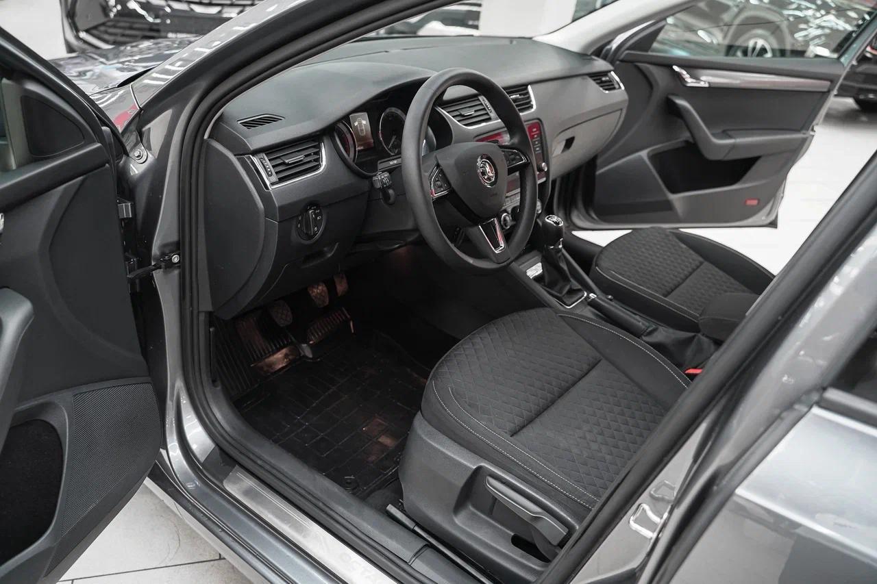 Skoda Octavia 2018, серый, ДЦ Орехово