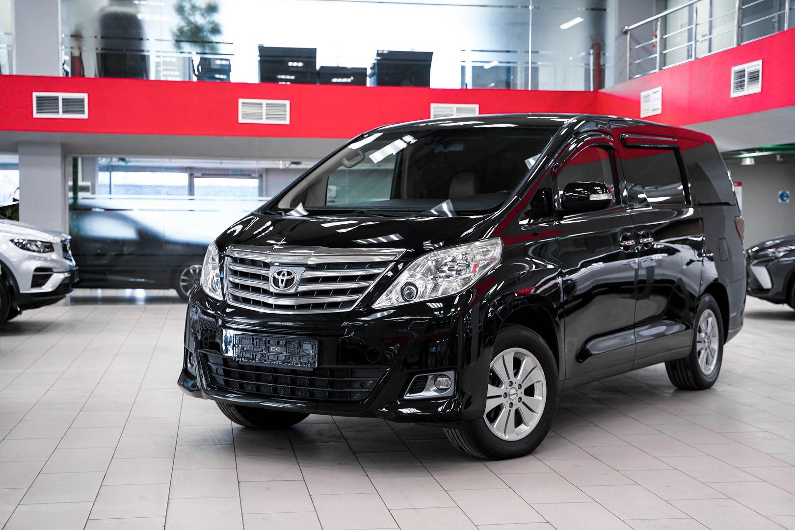 Toyota Alphard 2012, черный, ДЦ Орехово
