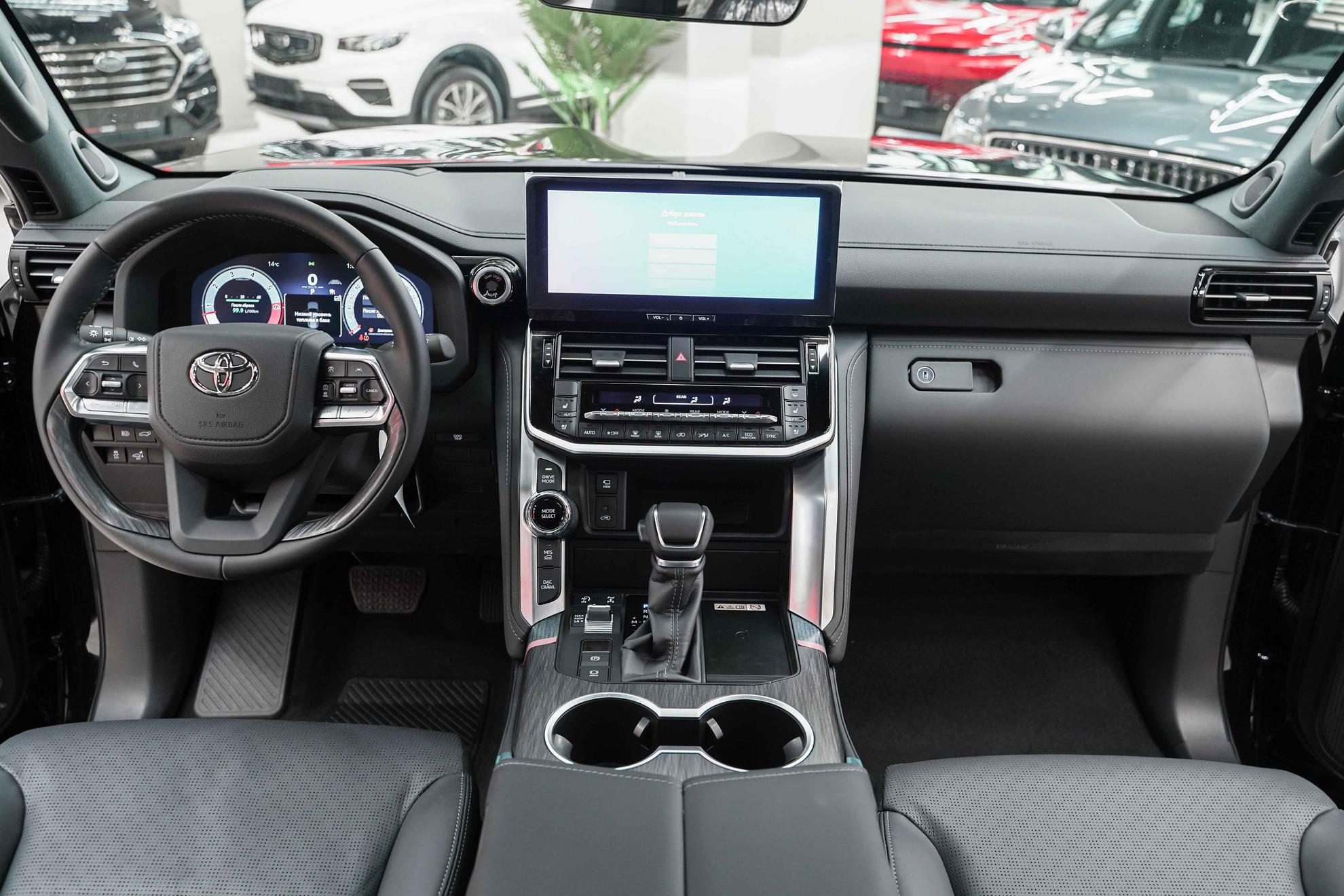 Toyota Land Cruiser 2026, черный, ДЦ Орехово