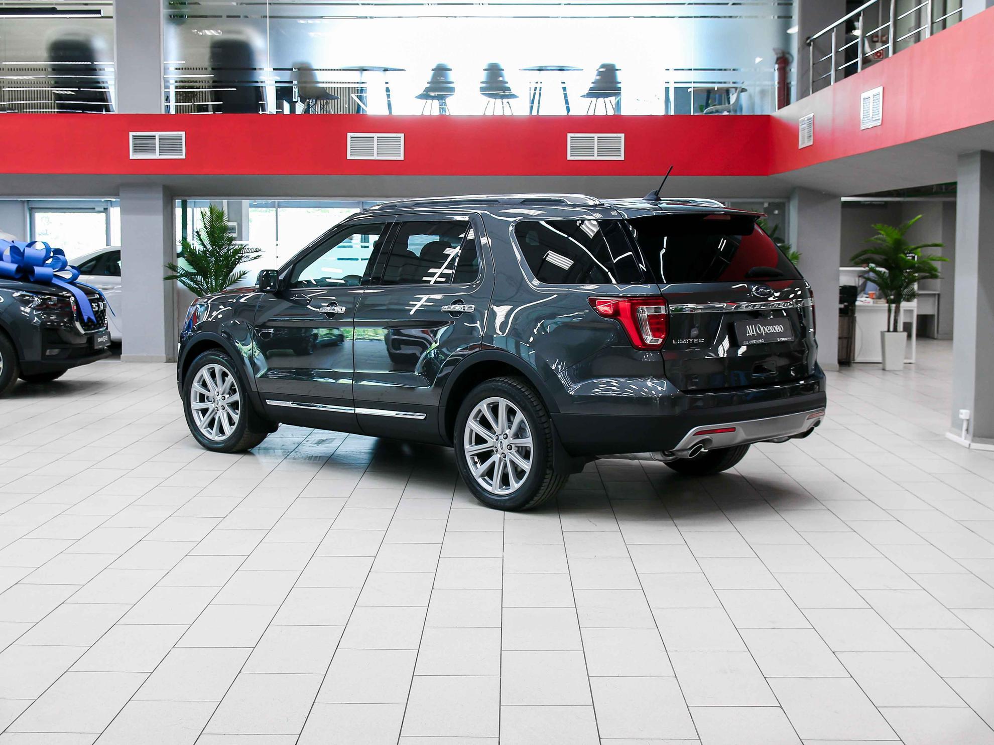 Ford Explorer 2017, серый, ДЦ Орехово