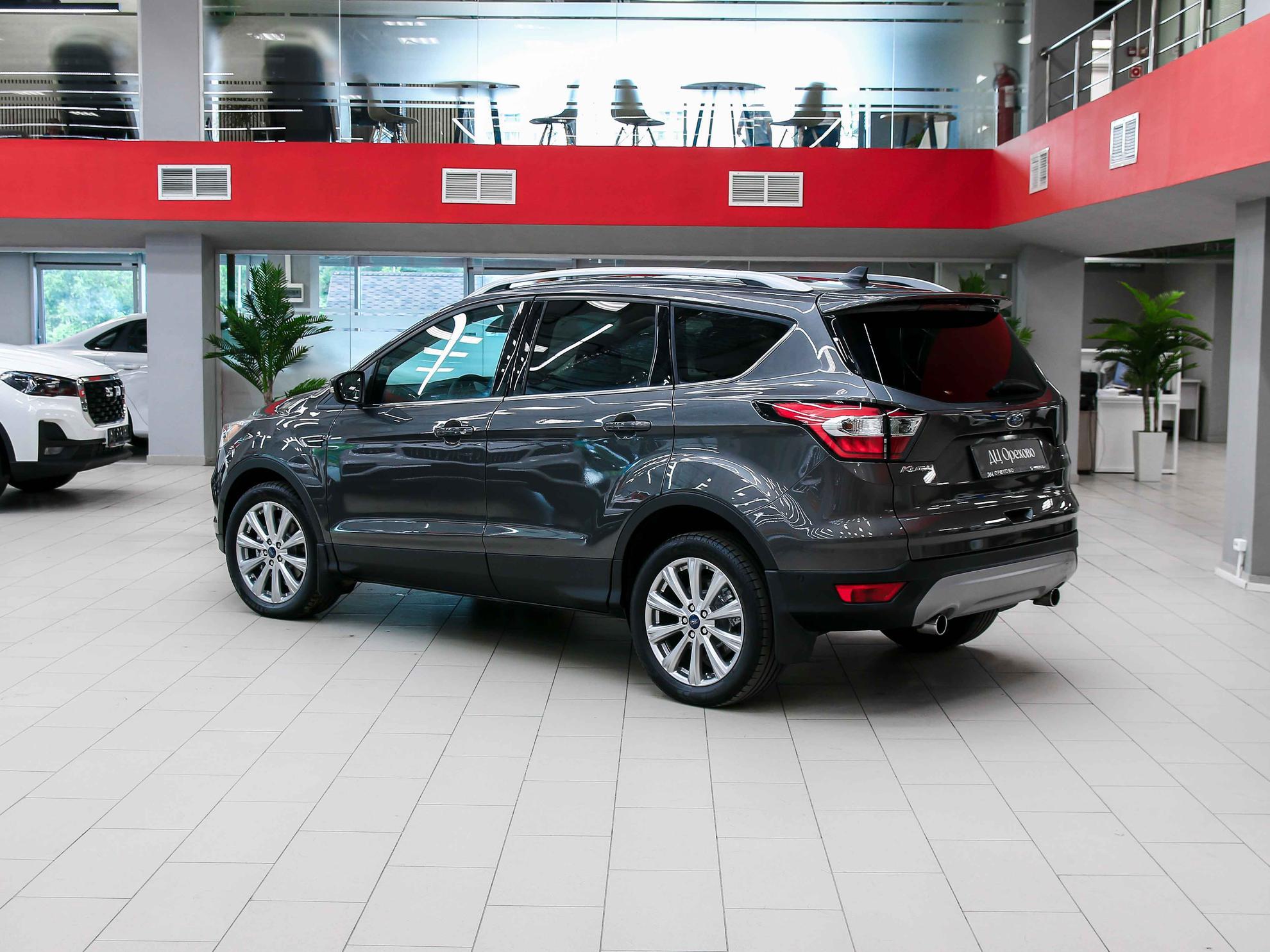 Ford Kuga 2016, серый, ДЦ Орехово