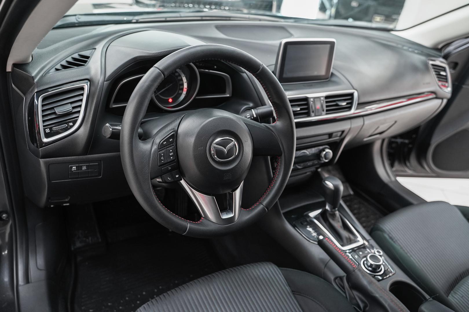 Mazda 3 2015, серый, ДЦ Орехово