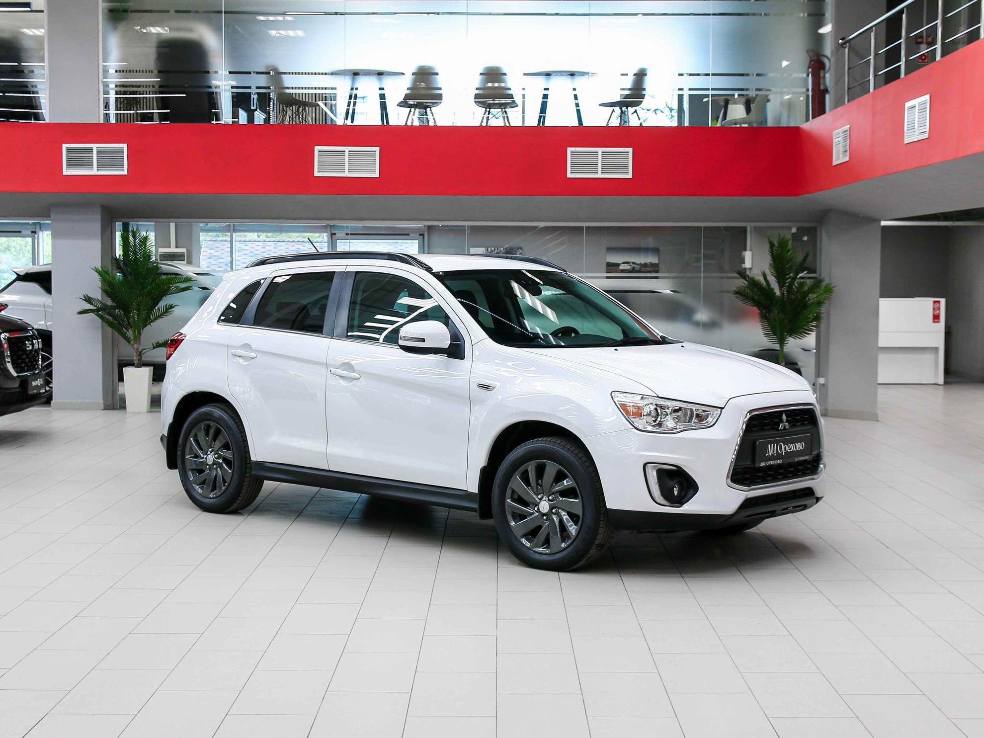 Mitsubishi ASX 2014, белый, ДЦ Орехово