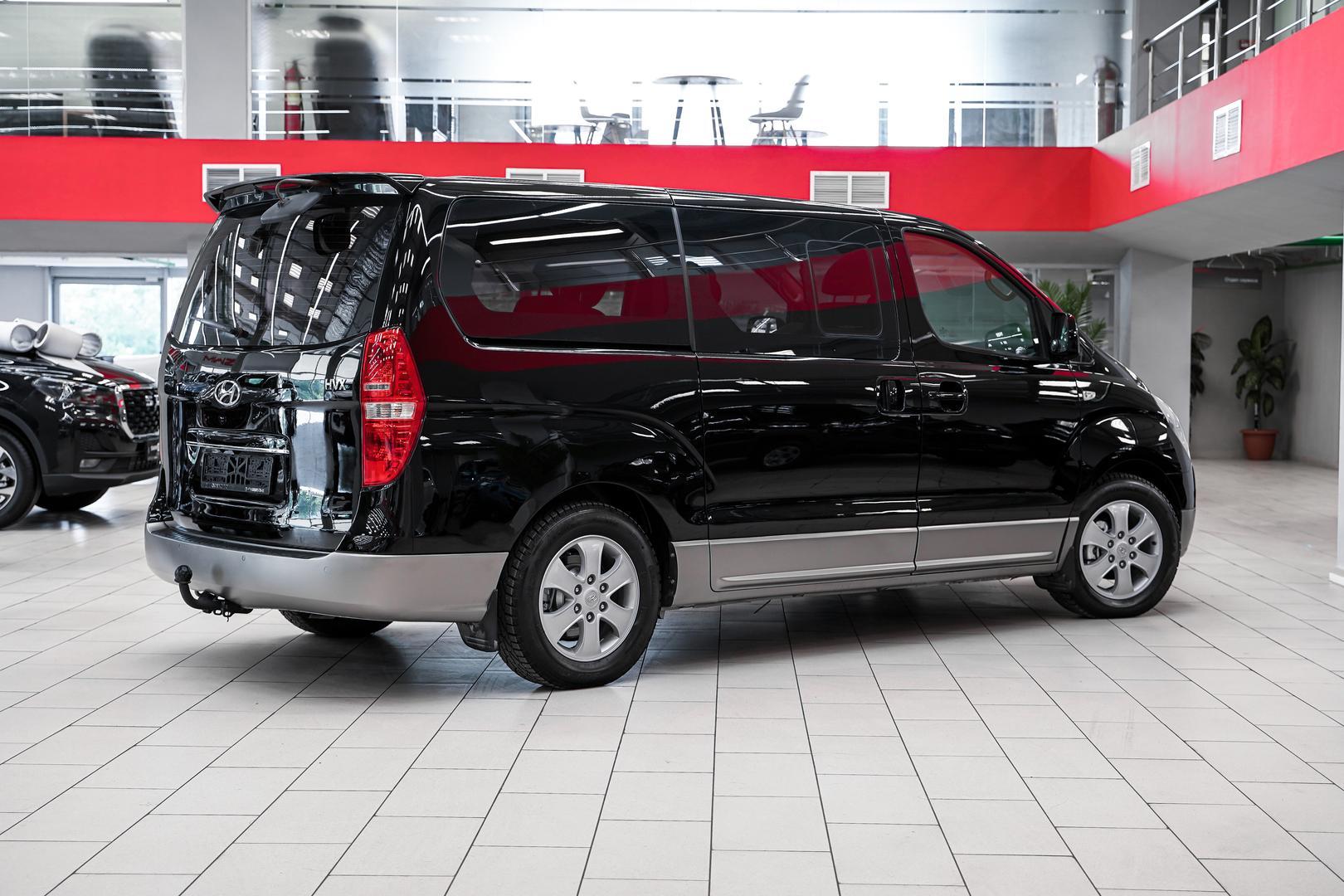 Hyundai Grand Starex 2011, черный, ДЦ Орехово