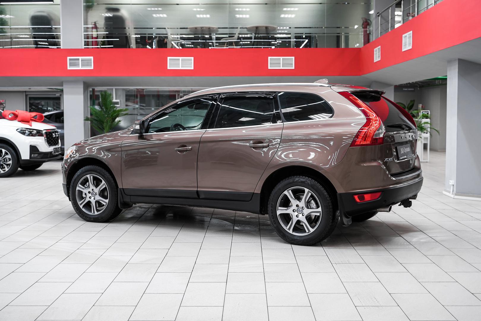 Volvo XC60 2012, коричневый, ДЦ Орехово