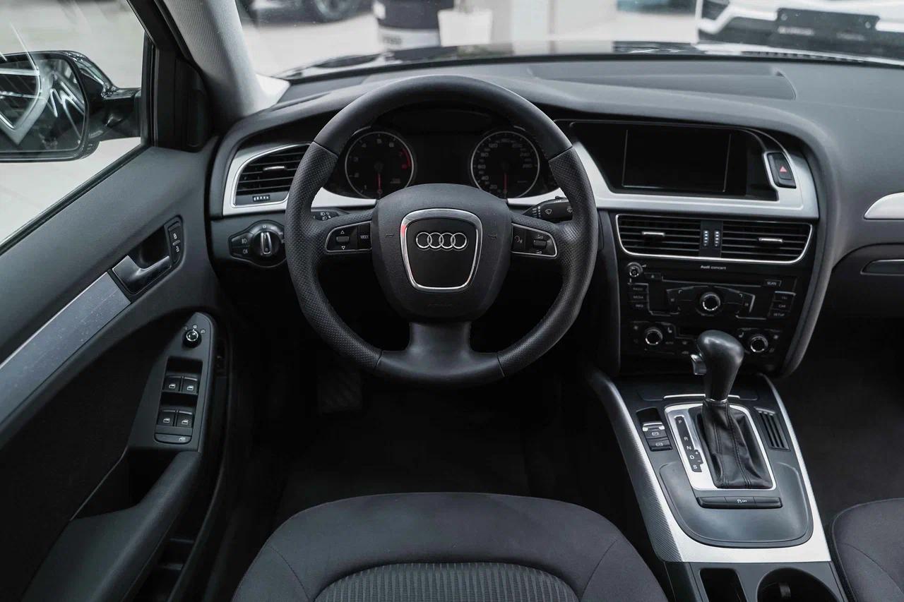 Audi A4 2010, черный, ДЦ Орехово