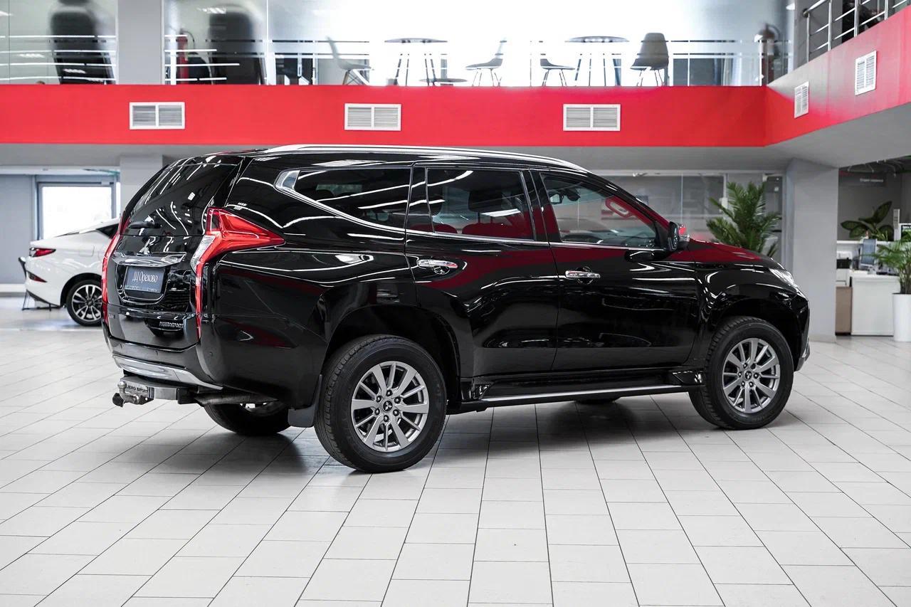 Mitsubishi Pajero Sport 2018, черный, ДЦ Орехово