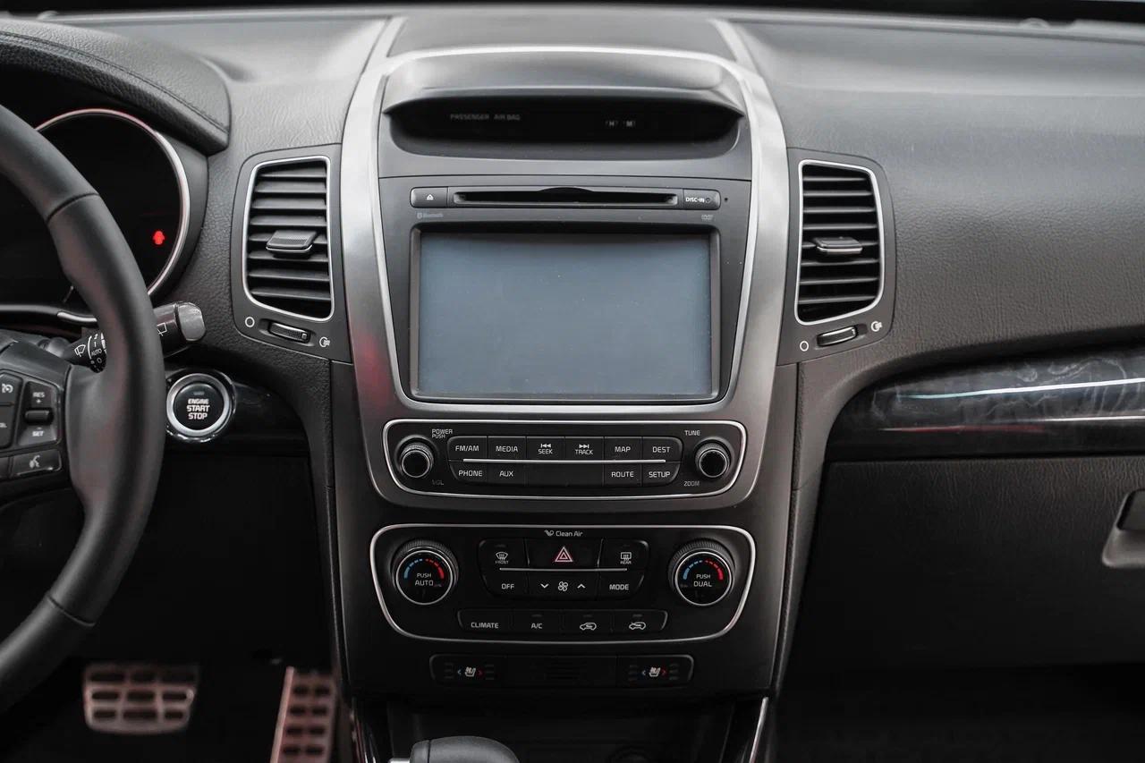Kia Sorento 2013, бежевый, ДЦ Орехово
