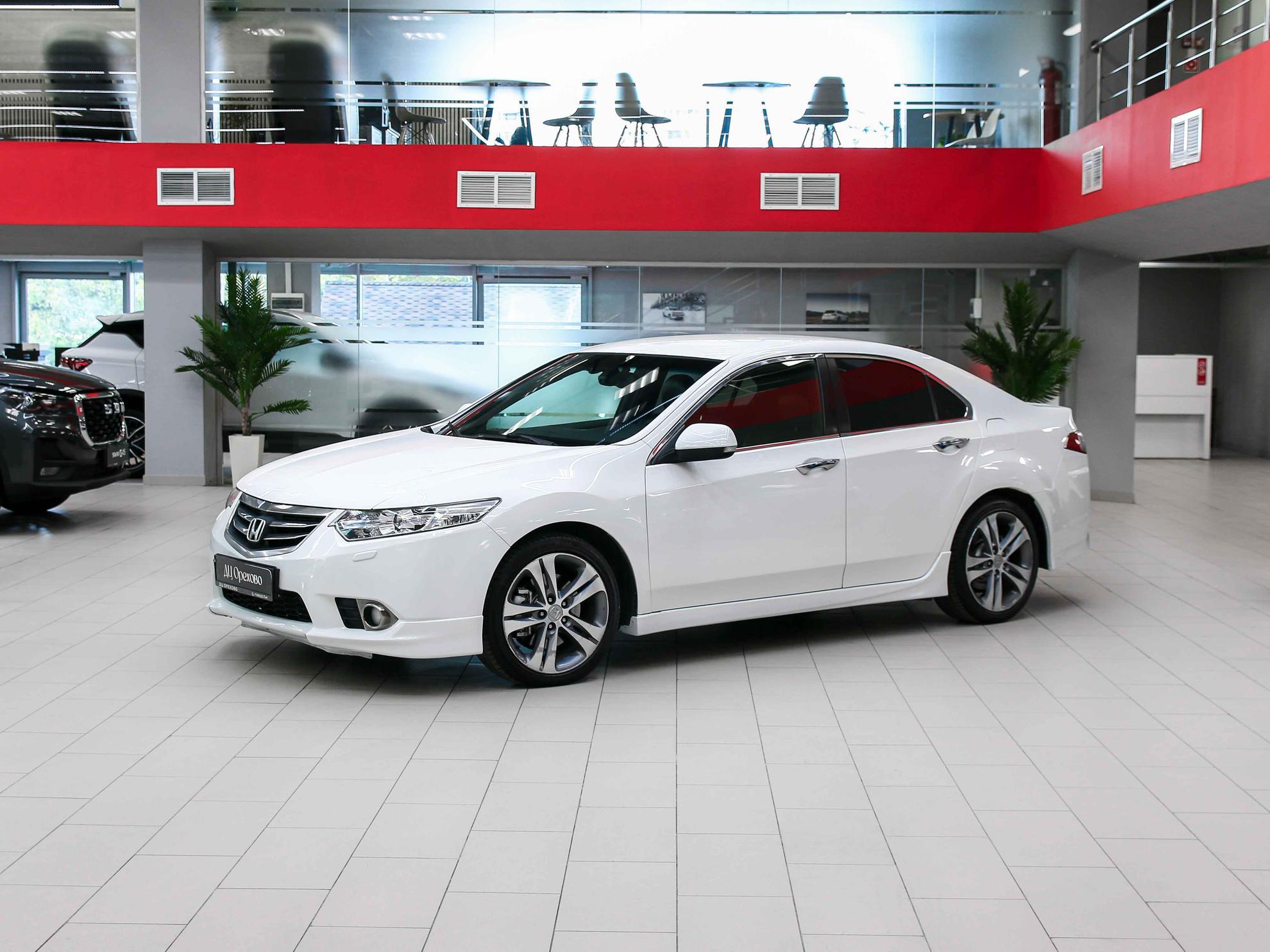 Honda Accord 2012, белый, ДЦ Орехово