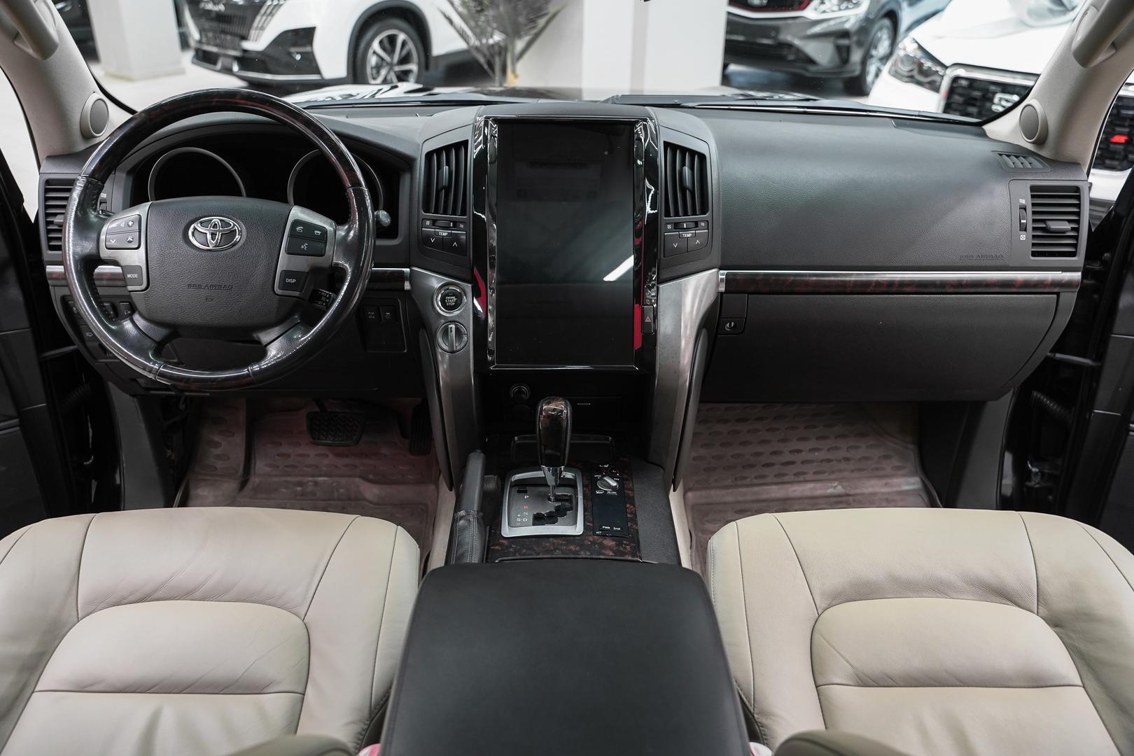 Toyota Land Cruiser 2009, черный, ДЦ Орехово