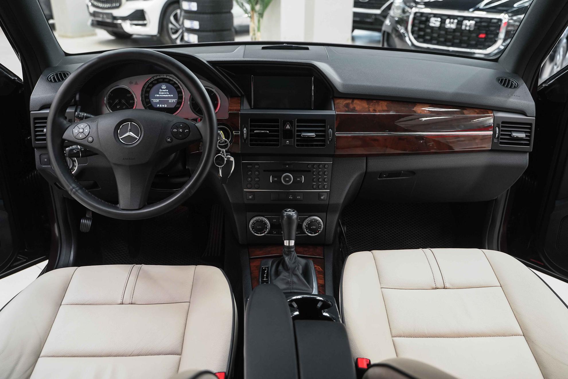 Mercedes-Benz GLK-Класс 2012, коричневый, ДЦ Орехово