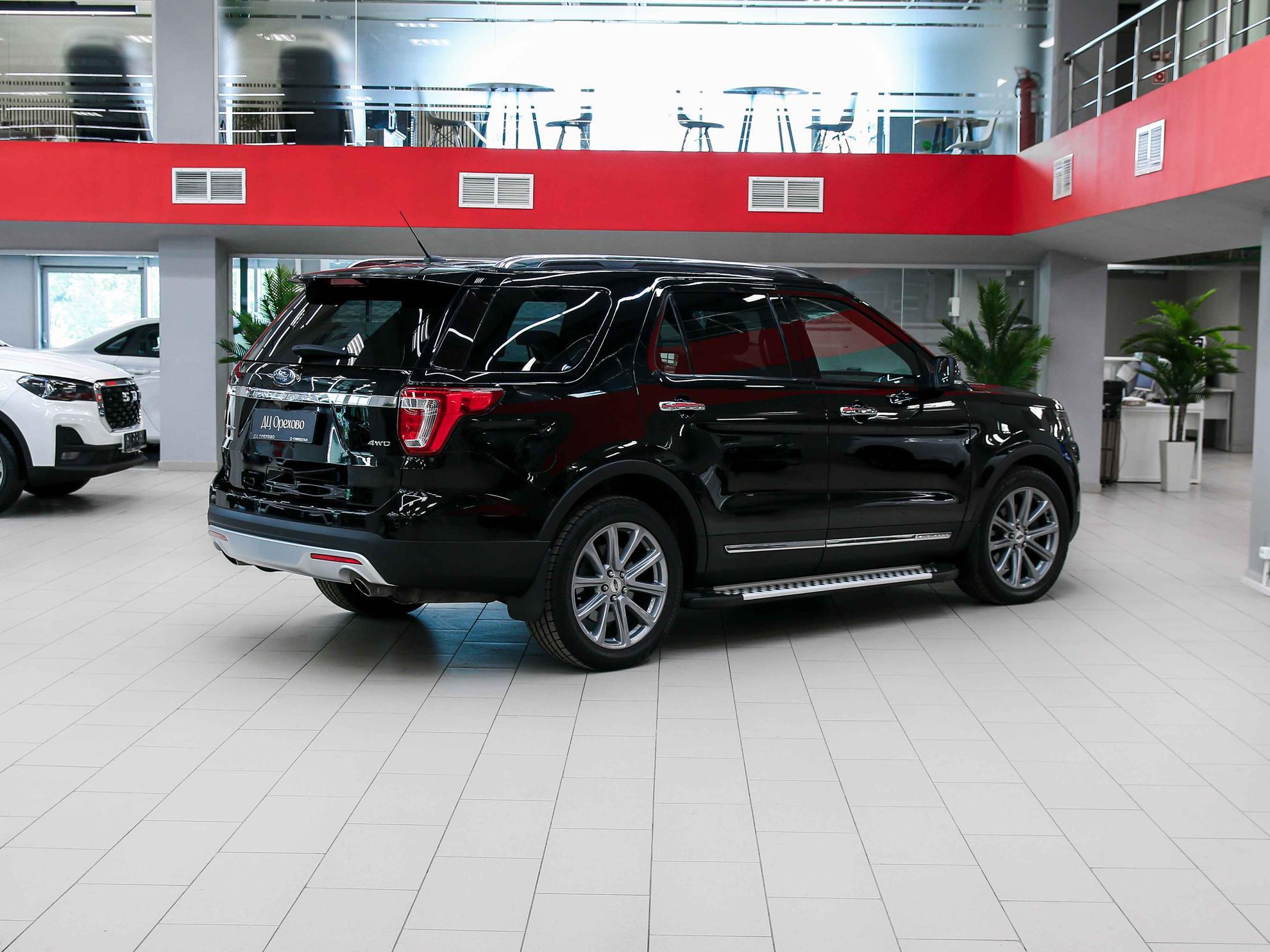 Ford Explorer 2016, черный, ДЦ Орехово