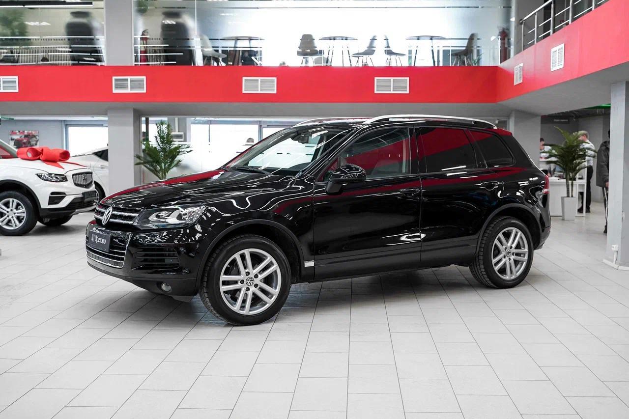 Volkswagen Touareg 2012, черный, ДЦ Орехово