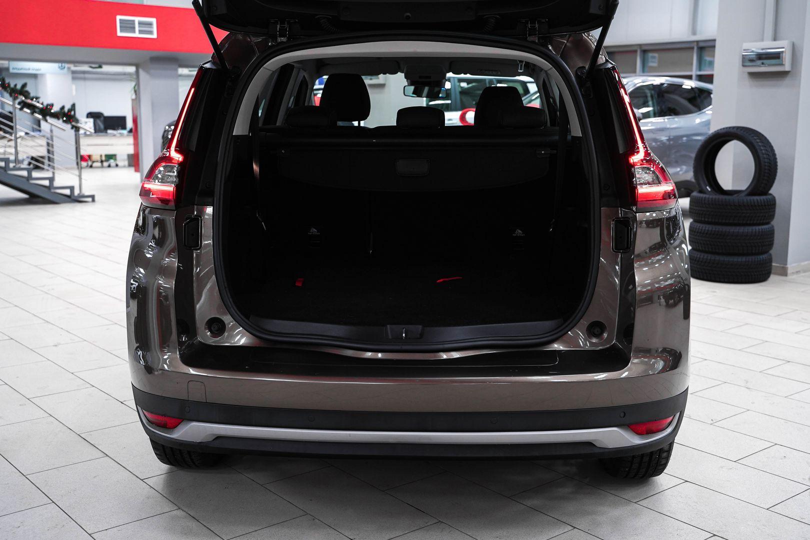 Renault Scenic 2017, коричневый, ДЦ Орехово