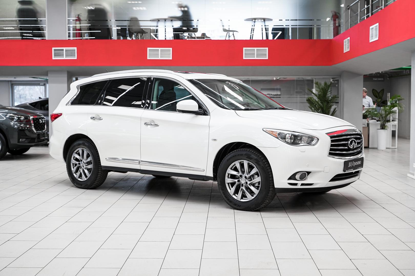 Infiniti JX 2013, белый, ДЦ Орехово