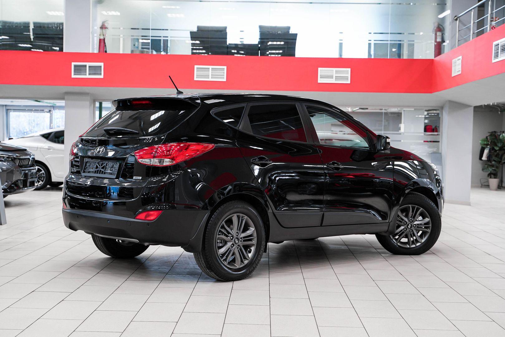 Hyundai ix35 2015, черный, ДЦ Орехово