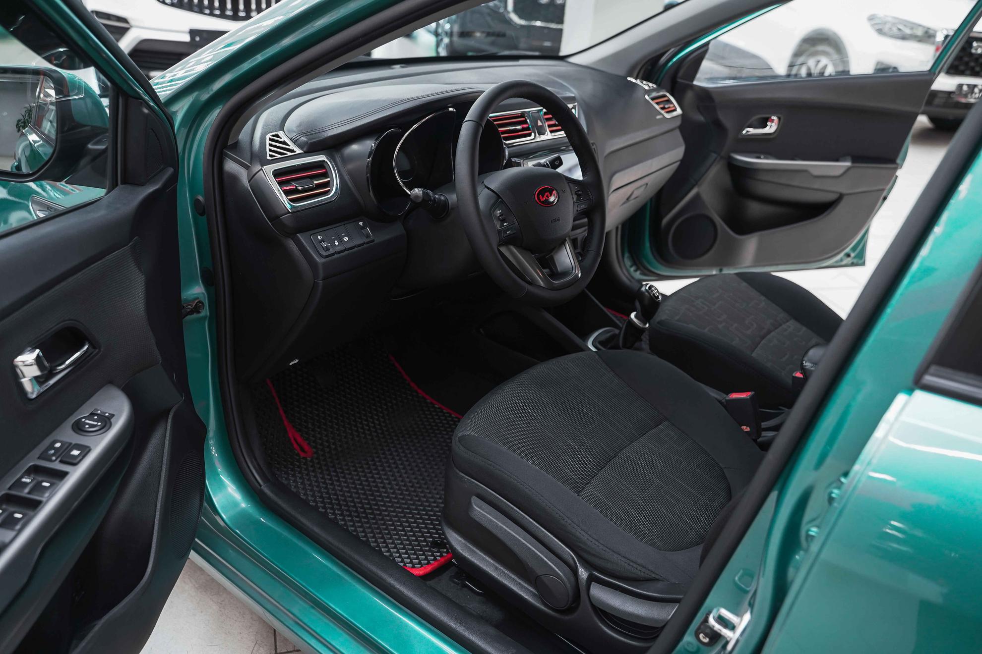 Kia Rio 2014, зеленый, ДЦ Орехово