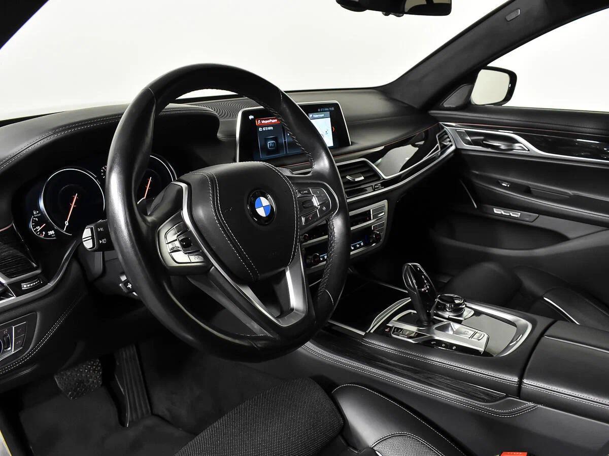 BMW 7 серии 2018, черный, ДЦ Орехово