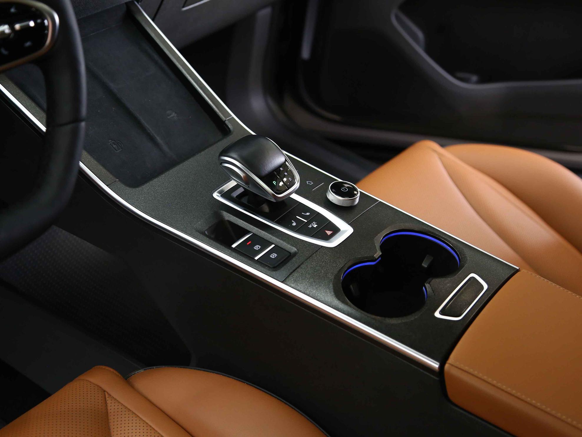 Omoda C5 2022, серый, ДЦ Орехово