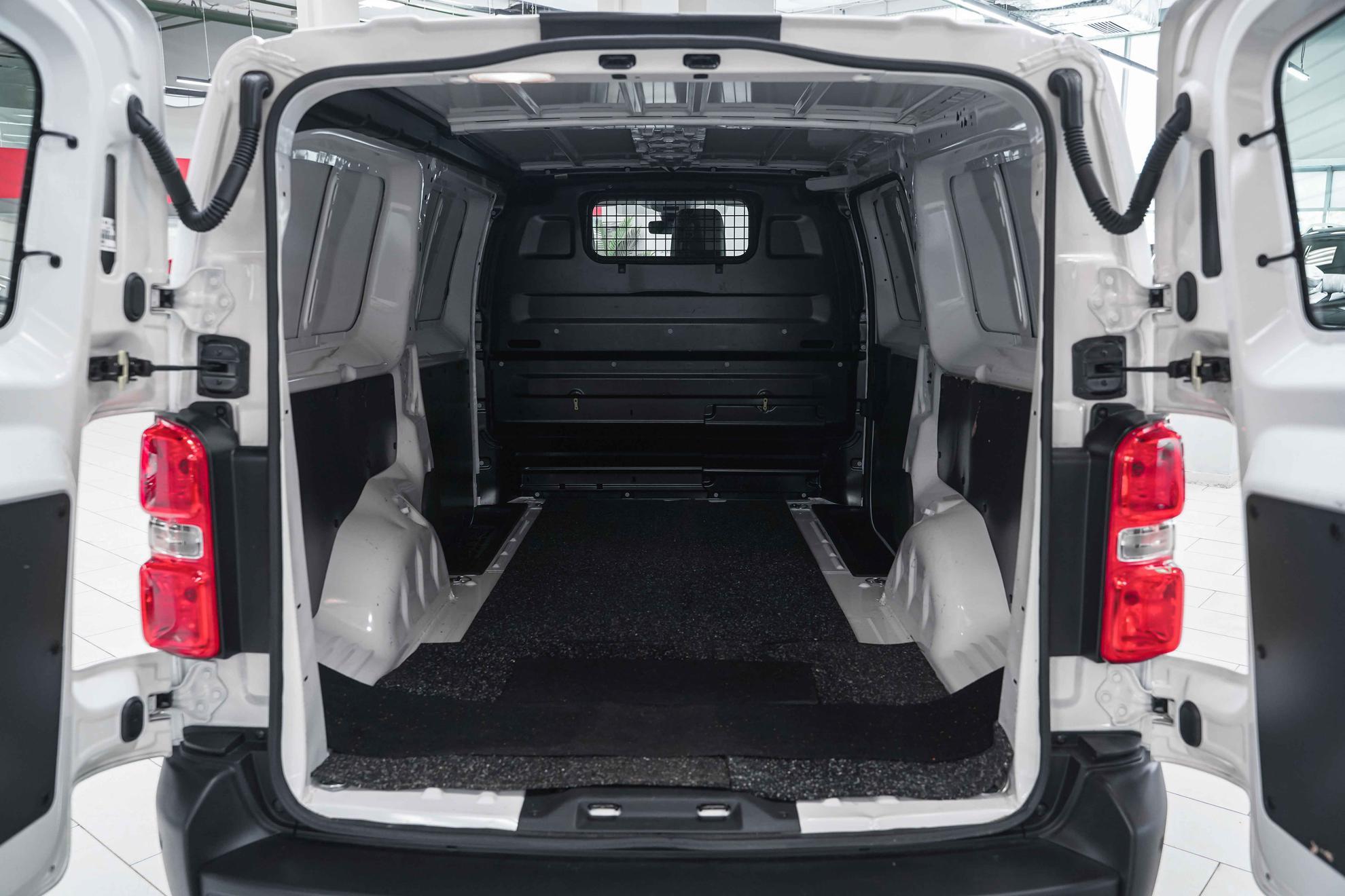 Toyota ProAce 2022, белый, ДЦ Орехово