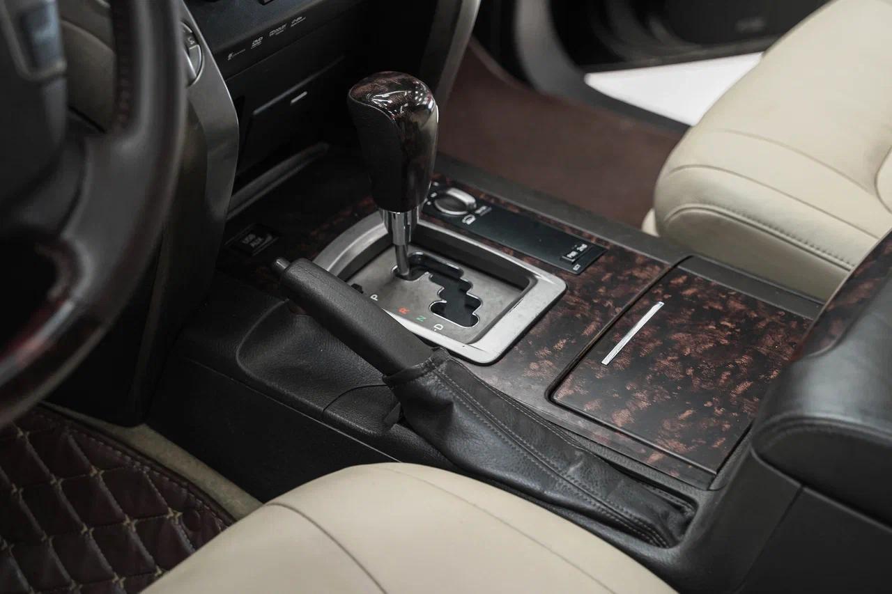 Toyota Land Cruiser 2010, черный, ДЦ Орехово