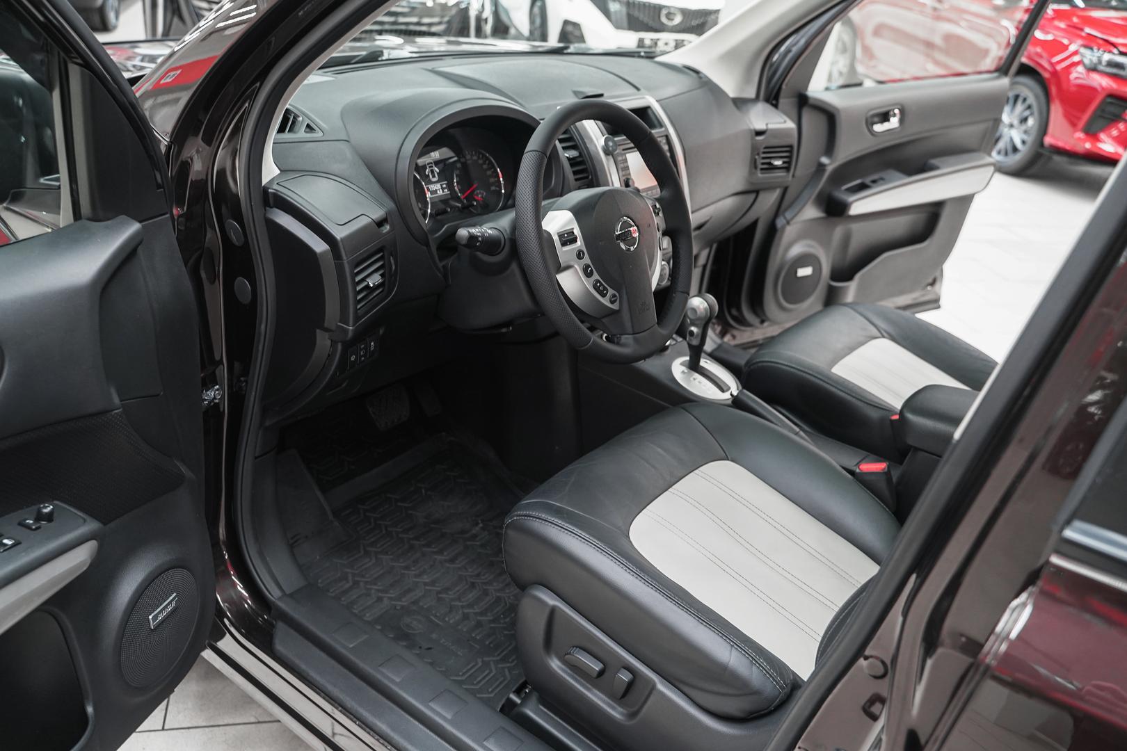 Nissan X-Trail 2012, пурпурный, ДЦ Орехово