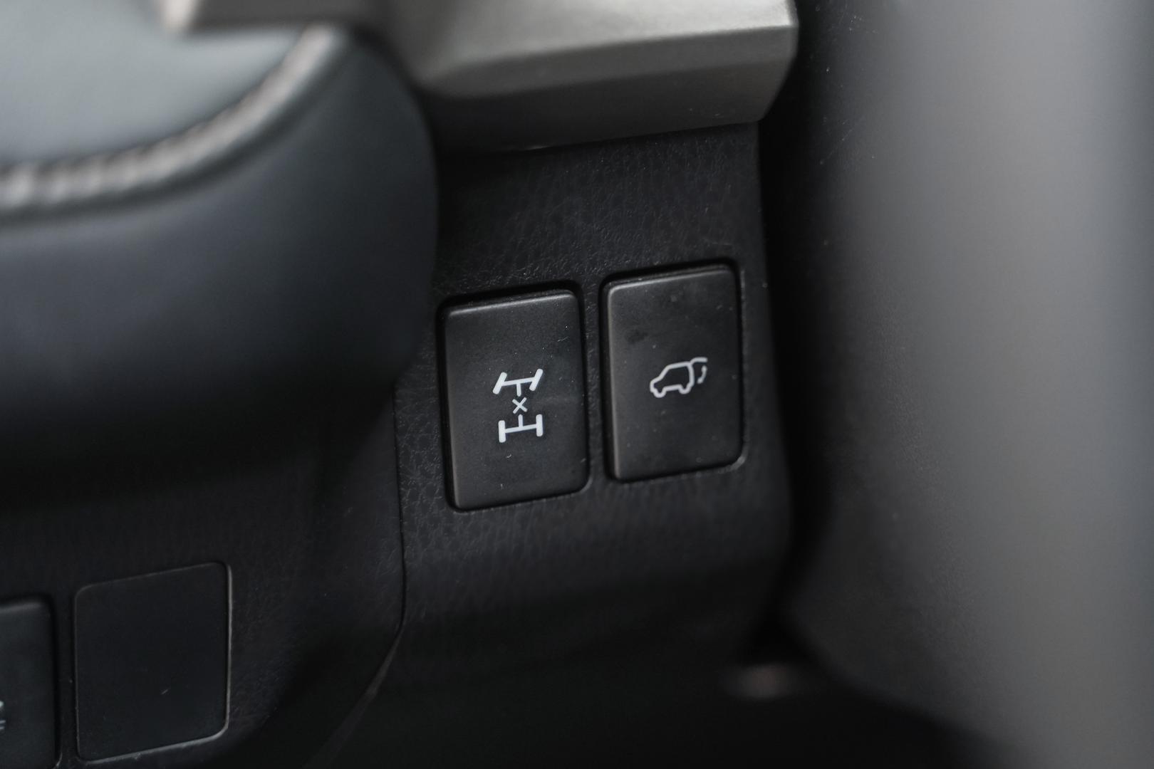 Toyota RAV4 2015, черный, ДЦ Орехово