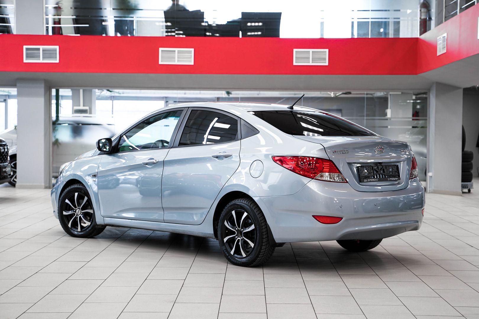 Hyundai Solaris 2011, серый, ДЦ Орехово