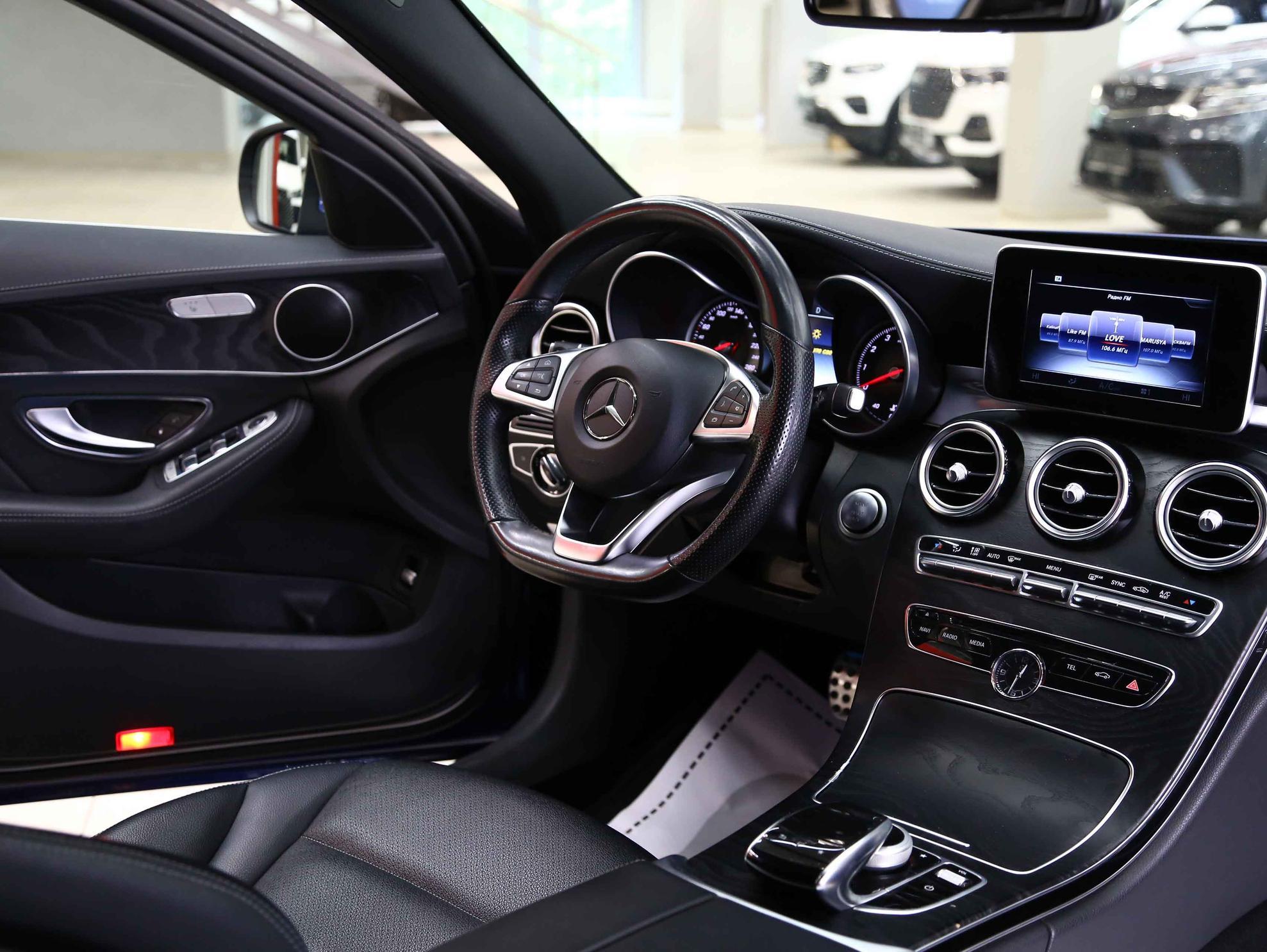 Mercedes-Benz C-Класс 2015, синий, ДЦ Орехово