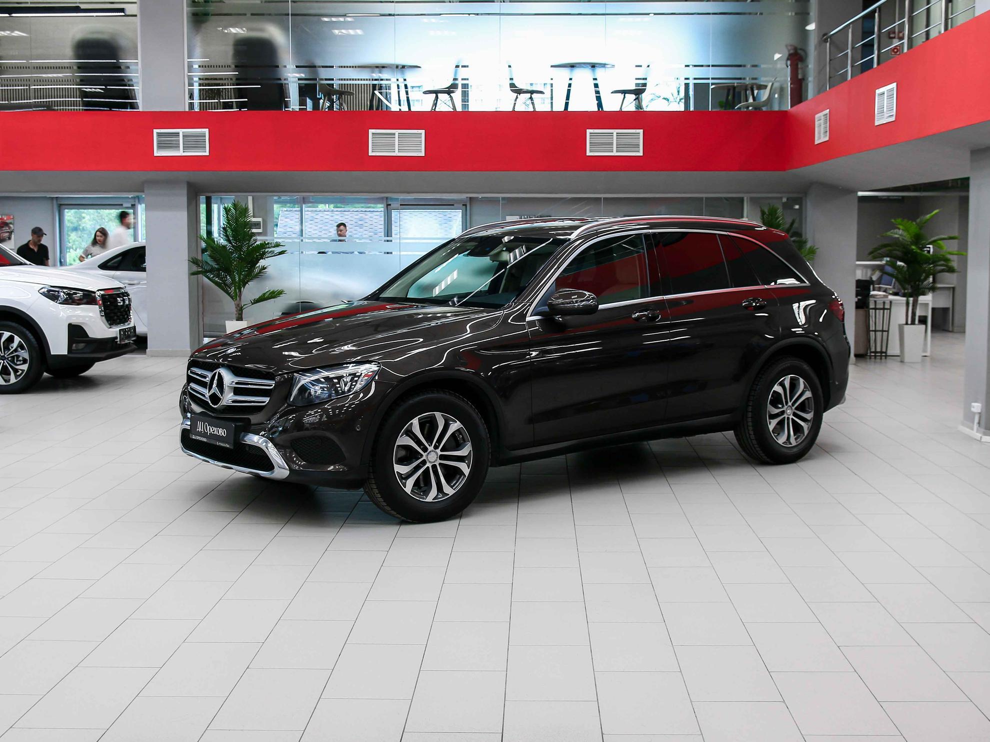 Mercedes-Benz GLC 2015, коричневый, ДЦ Орехово