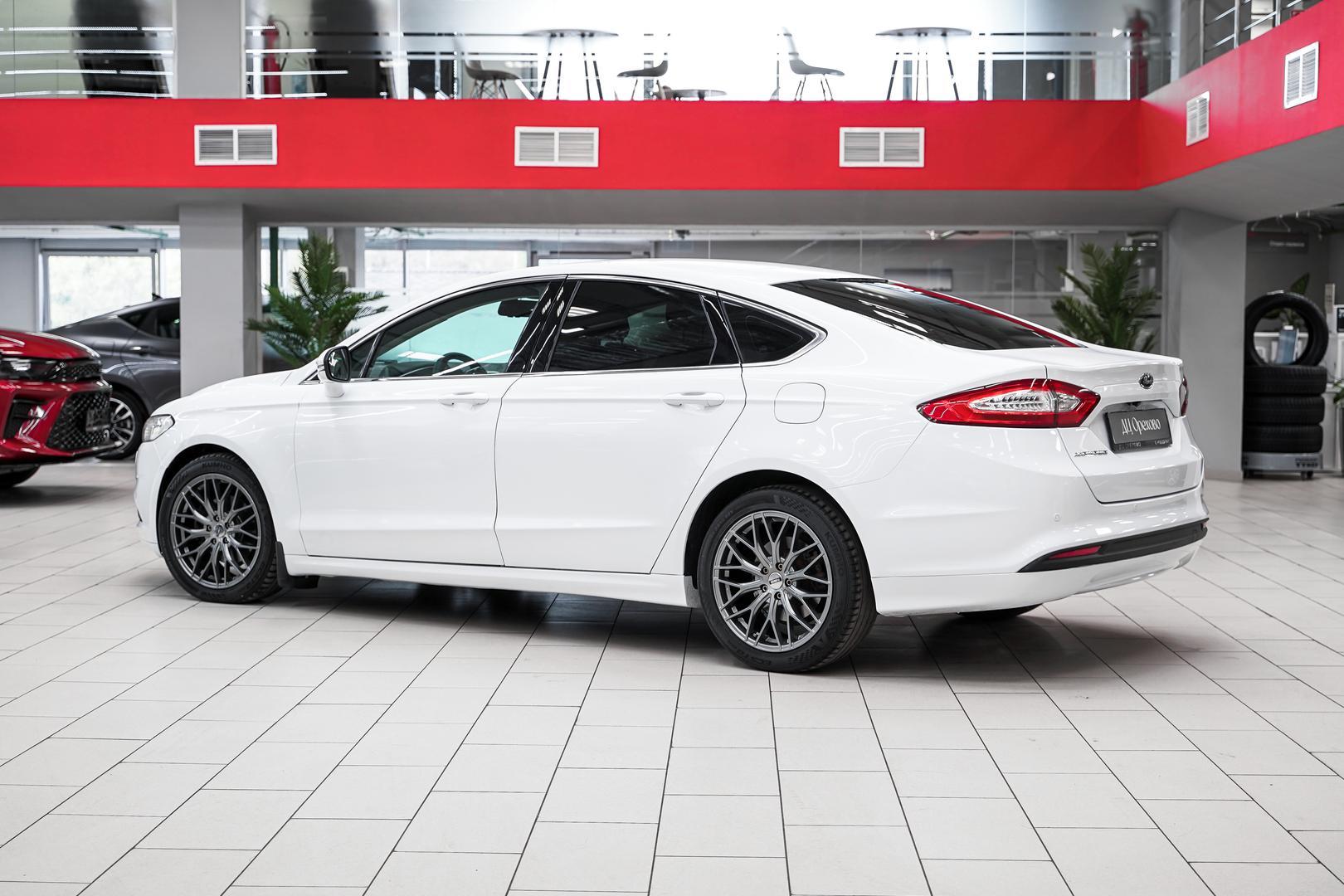 Ford Mondeo 2015, белый, ДЦ Орехово