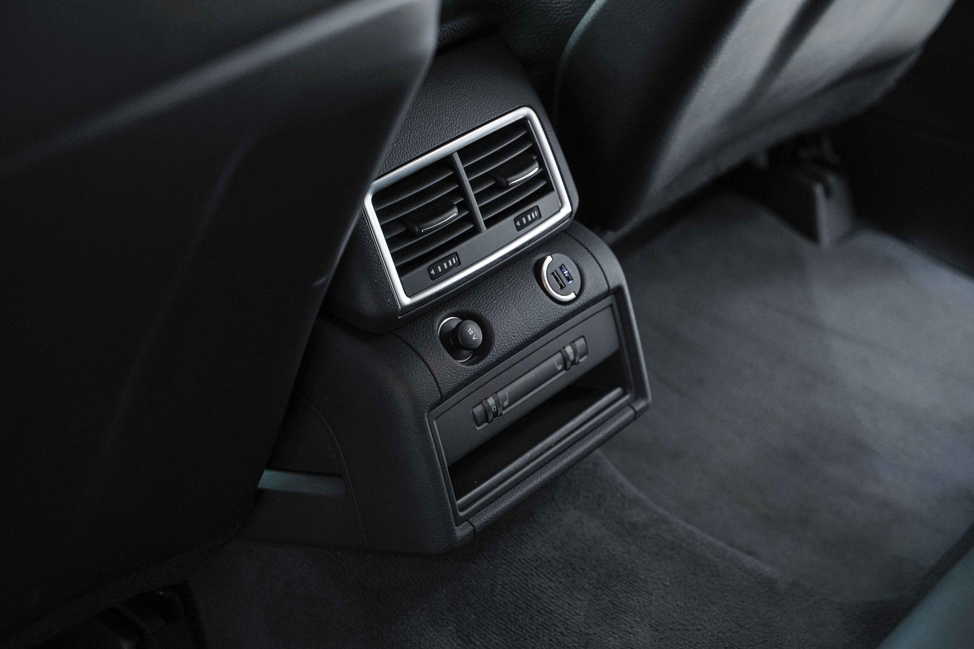 Audi Q7 2012, белый, ДЦ Орехово