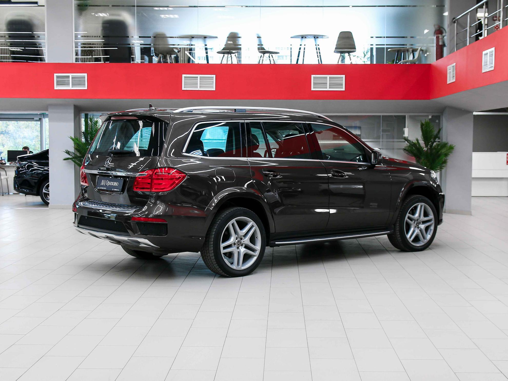 Mercedes-Benz GL-Класс 2013, коричневый, ДЦ Орехово