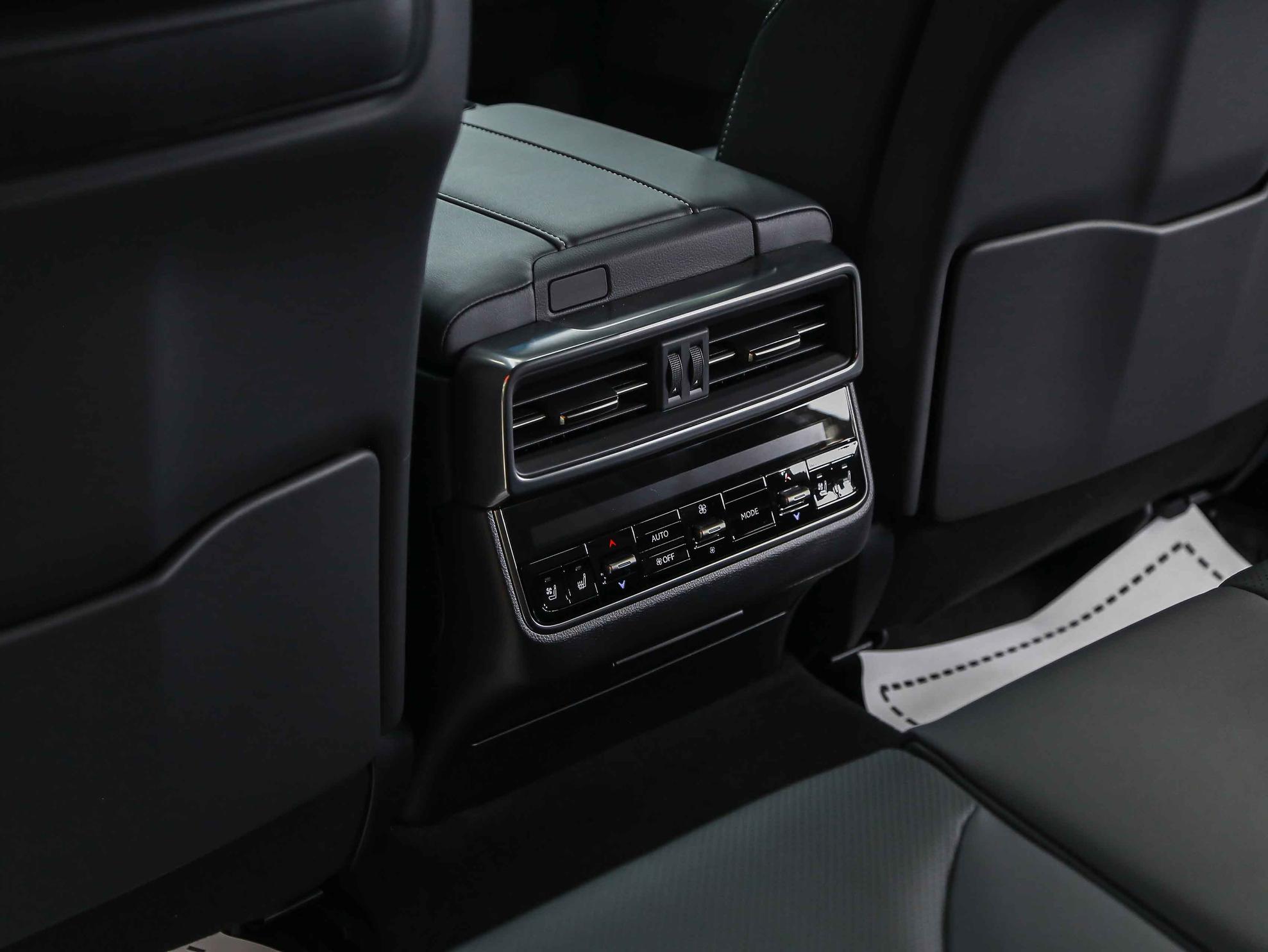 Lexus LX 2026, черный, ДЦ Орехово