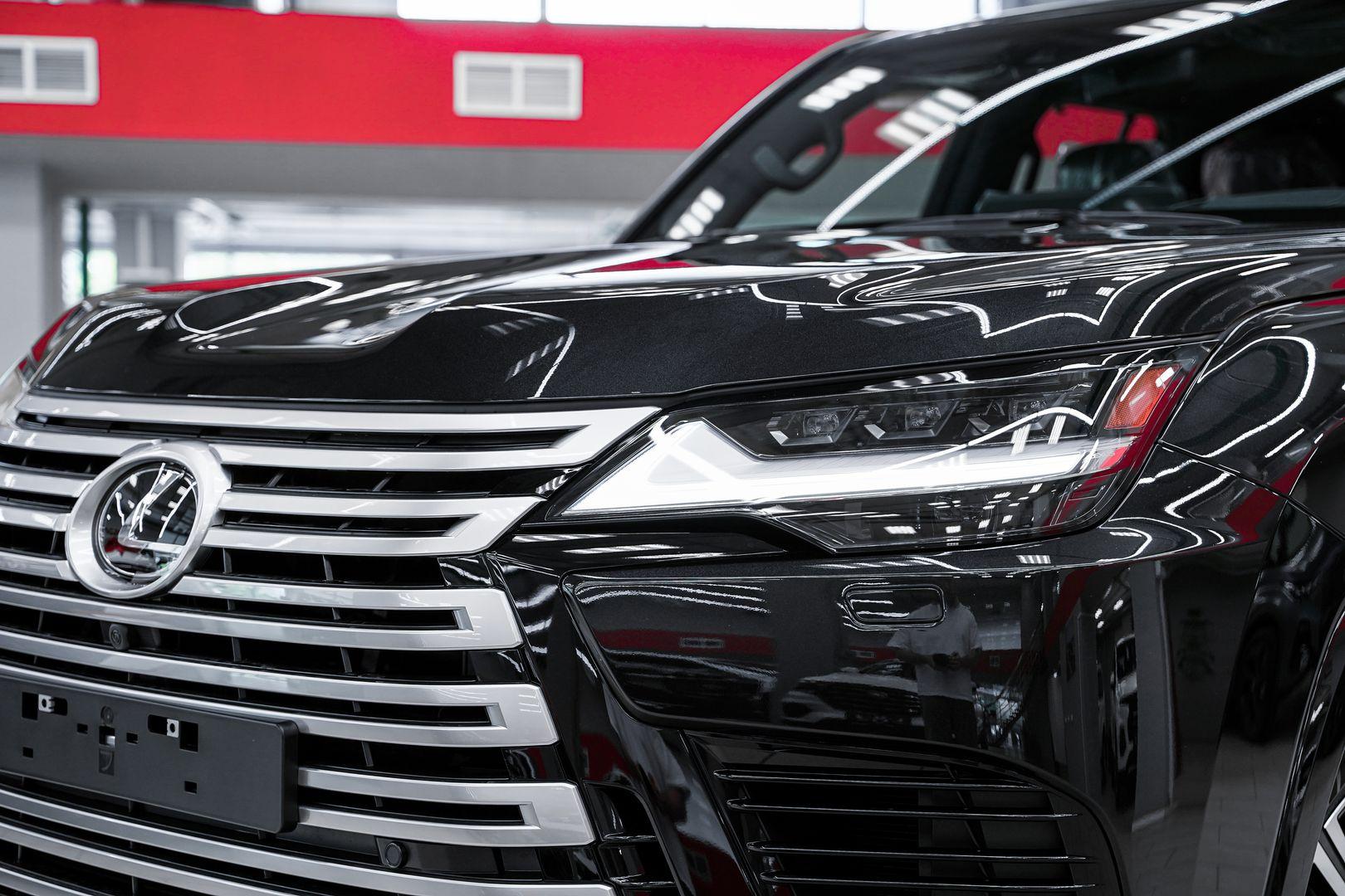 Lexus LX 2024, черный, ДЦ Орехово