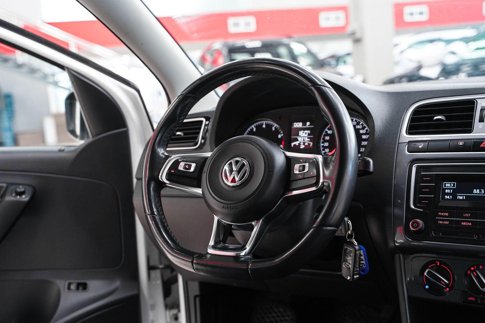 Volkswagen Polo 2020, белый, ДЦ Орехово