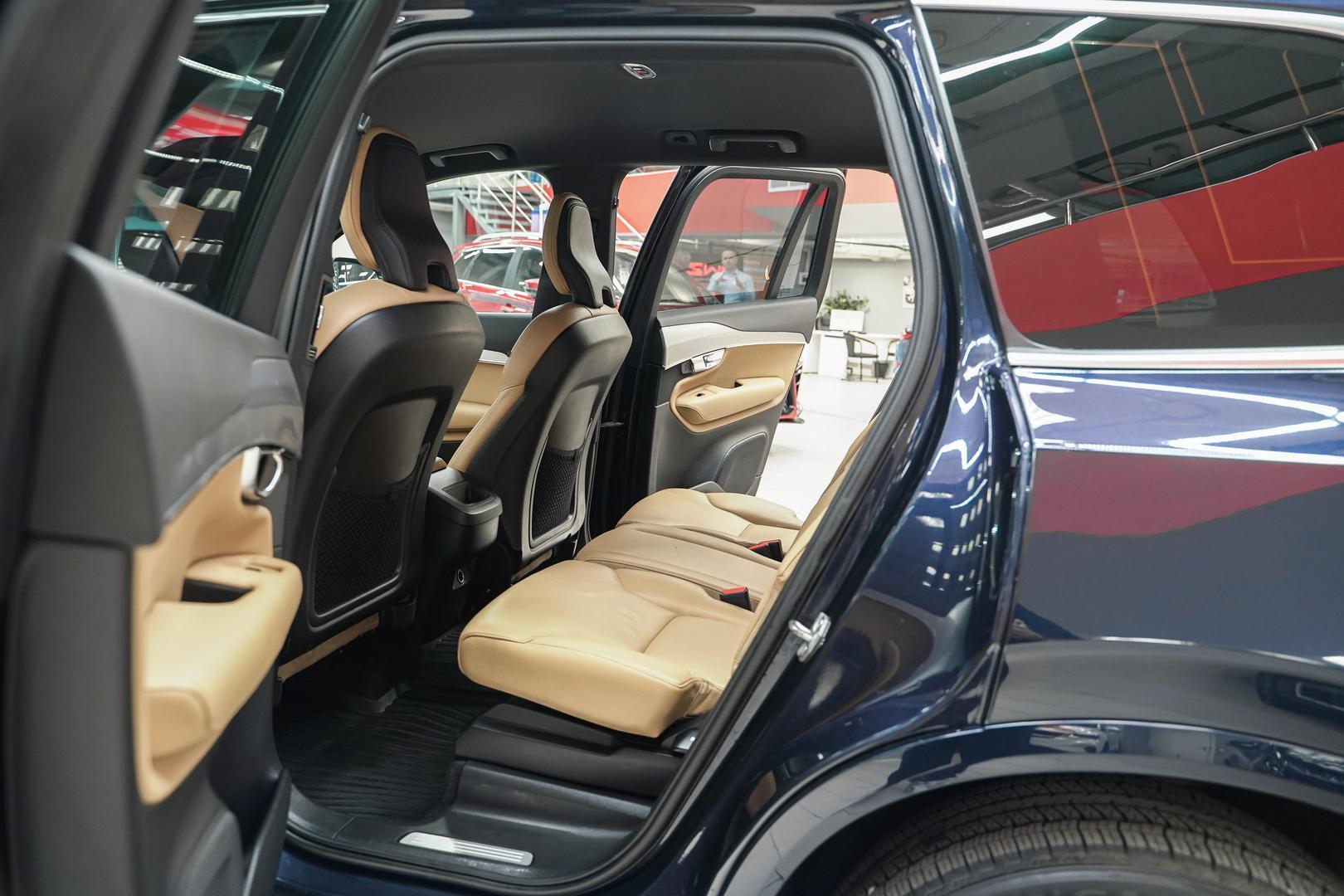 Volvo XC90 2018, синий, ДЦ Орехово