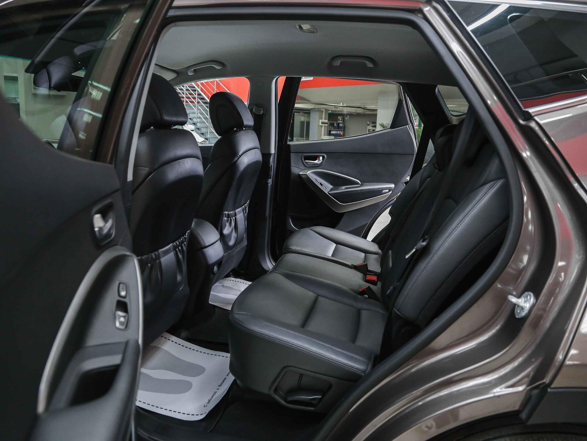 Hyundai Santa Fe 2015, коричневый, ДЦ Орехово
