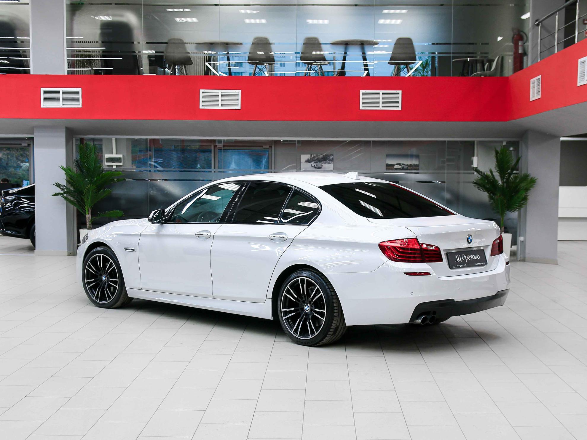 BMW 5 серии 2016, белый, ДЦ Орехово
