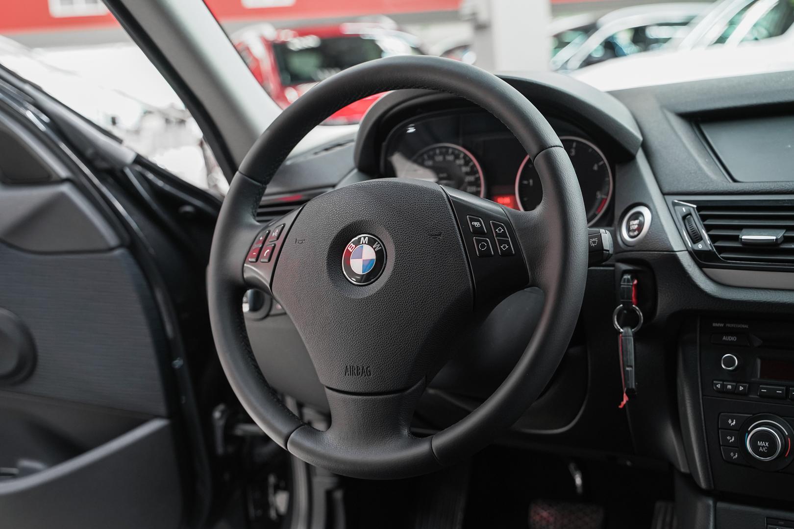 BMW X1 2012, черный, ДЦ Орехово