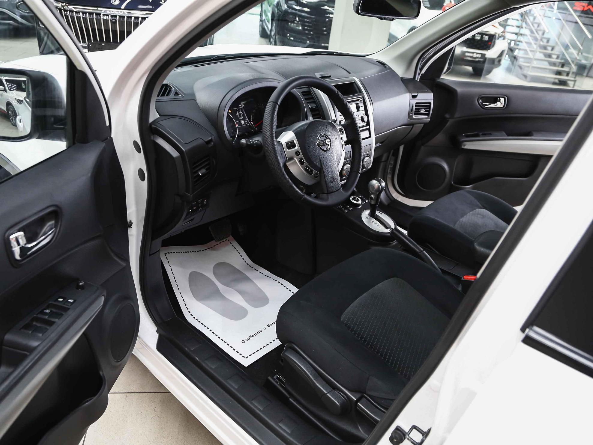Nissan X-Trail 2014, белый, ДЦ Орехово