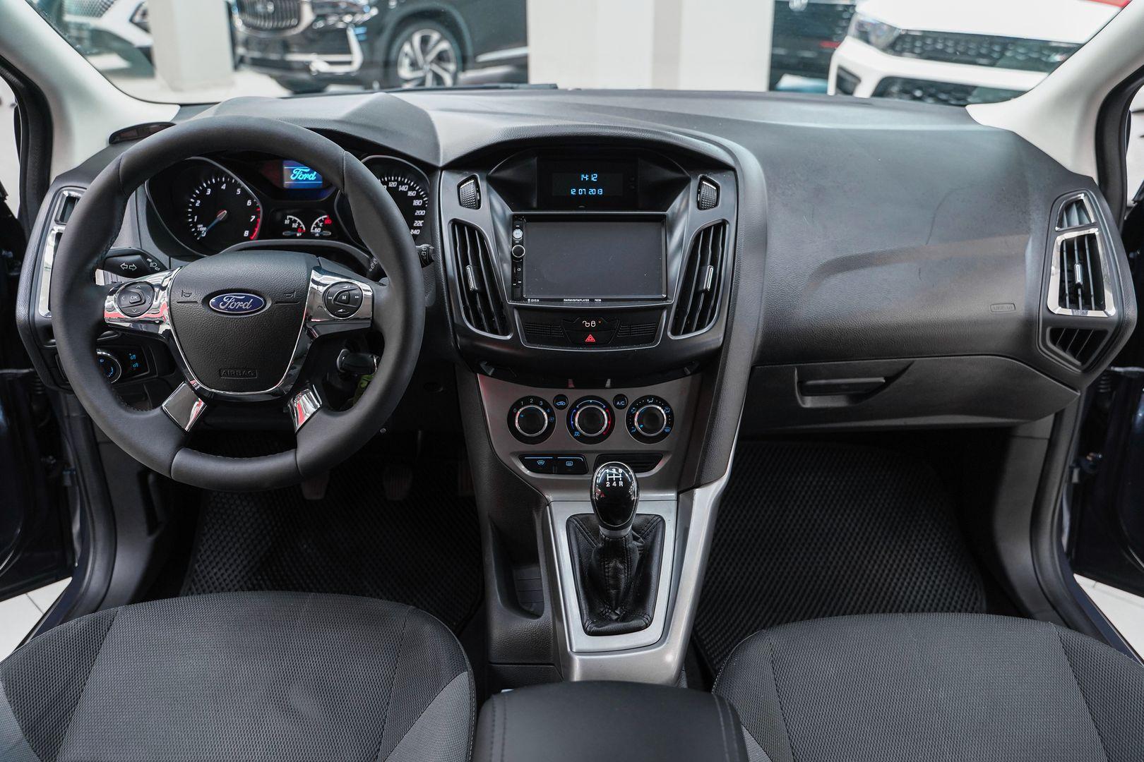 Ford Focus 2013, серый, ДЦ Орехово
