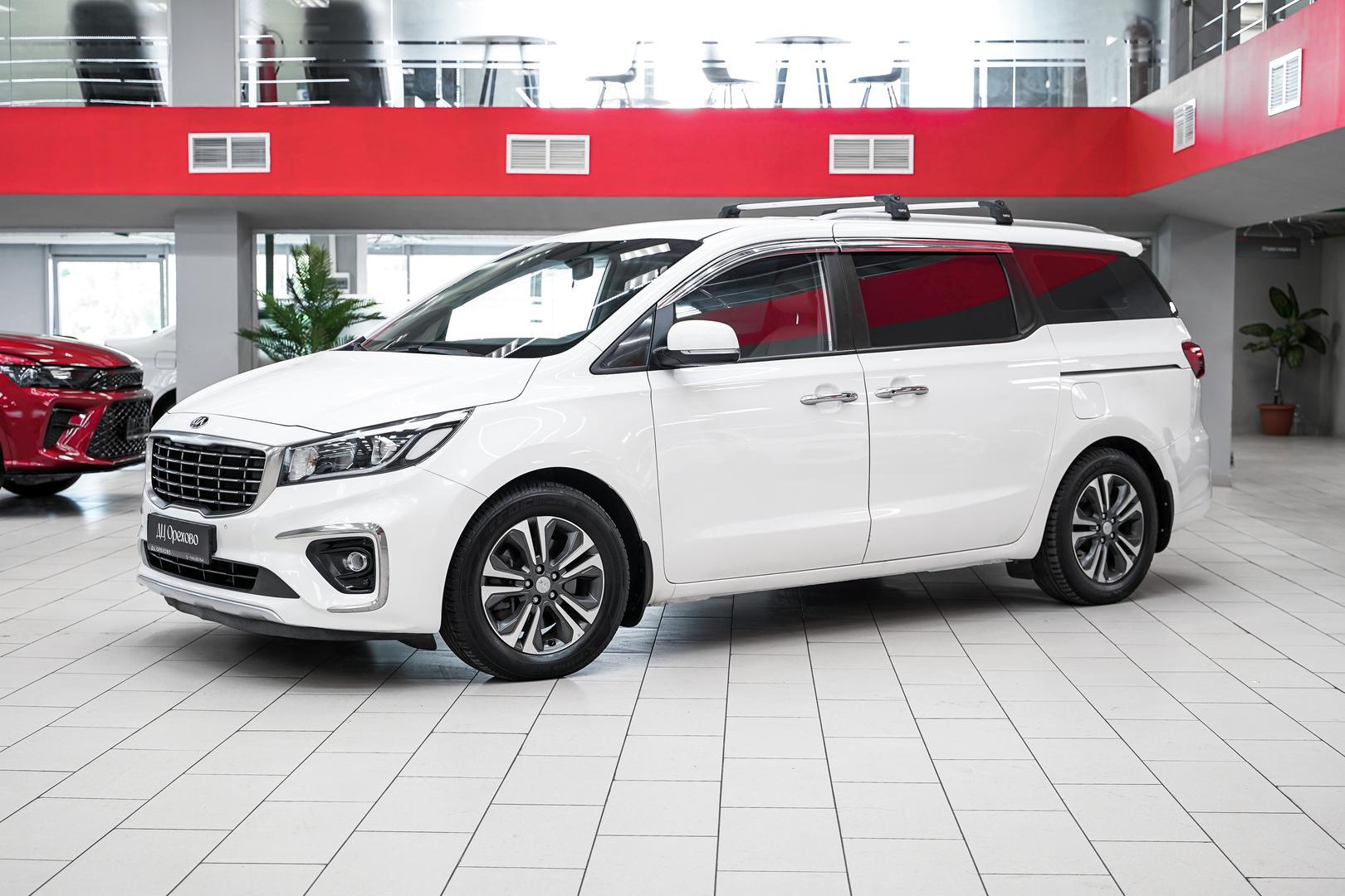 Kia Carnival 2019, белый, ДЦ Орехово