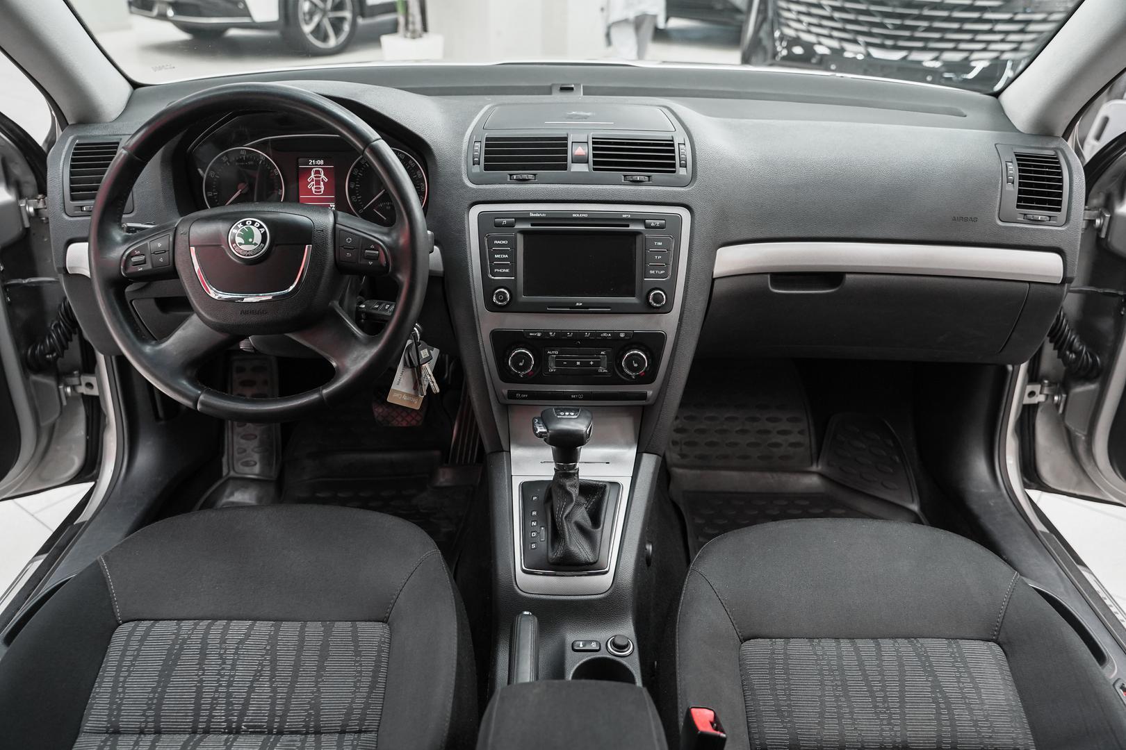 Skoda Octavia 2011, серый, ДЦ Орехово